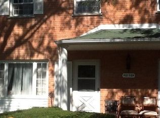 2132 Rugen Rd APT A, Glenview, IL 60026