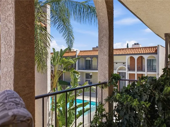 5477 Nestle Ave Unit 11, Tarzana, CA 91356