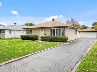 3604 Owl Dr #1, Rolling Meadows, IL 60008