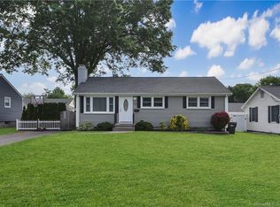 132 Brookside Cir, Wethersfield, CT 06109