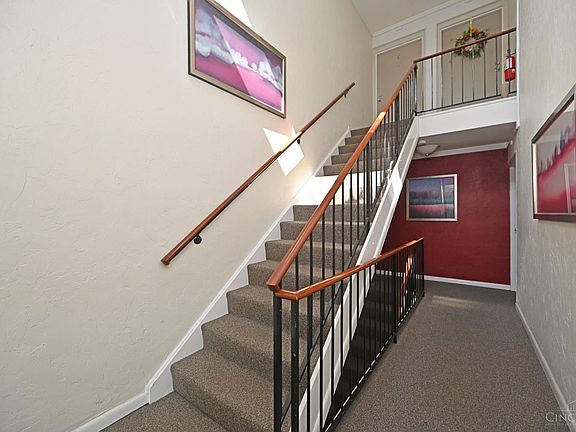 5th image of 3433 Traskwood Cir APT B