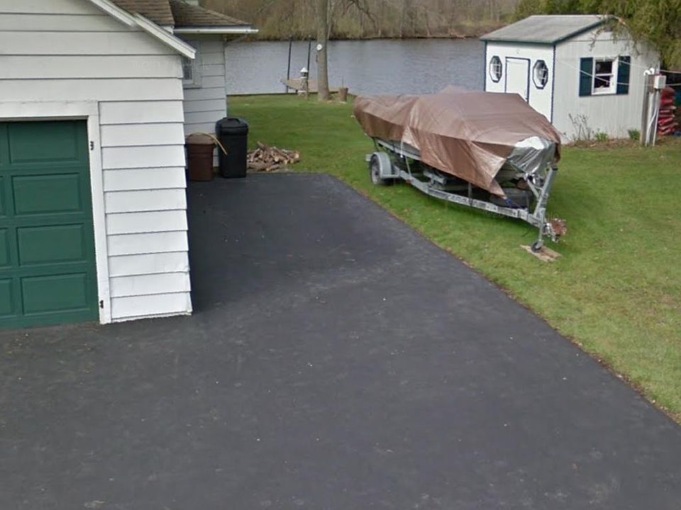 2nd image of 3460 Horseshoe Island Rd