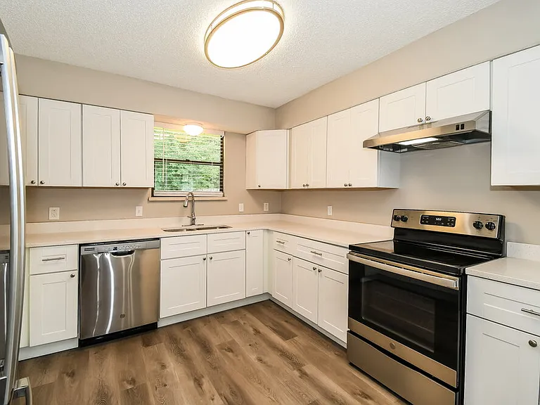 6267 Island Forest Dr — Photo 6