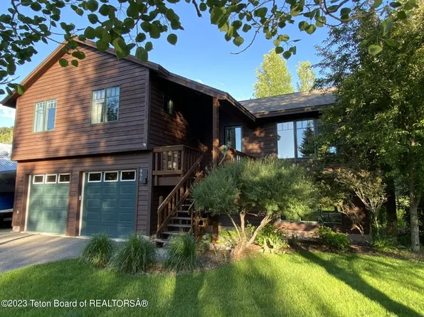 850 Whitehouse Dr, Jackson, WY 83001