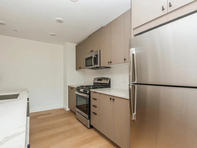 408 Jackson St #202 — Photo 6