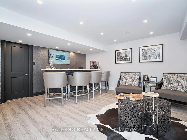552 Vaughan Mills Rd — Photo 36