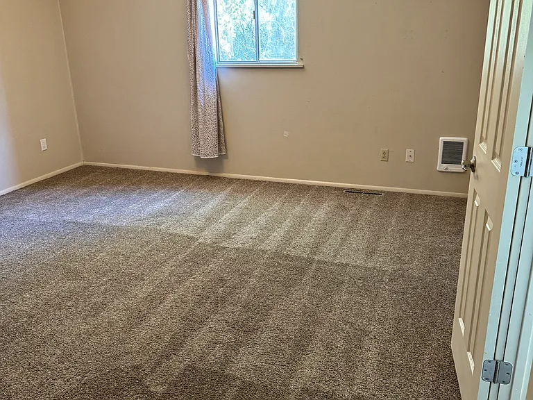1342 Texas Ave — Photo 18