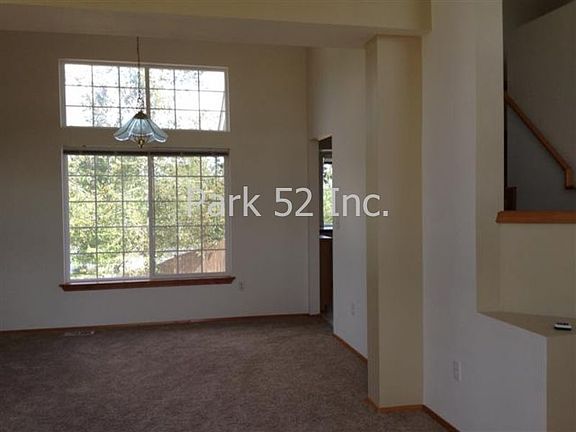 4th image of 12421 200th Avenue Ct E