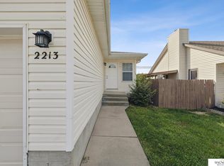 2213 SW 19th St, Lincoln, NE 68522