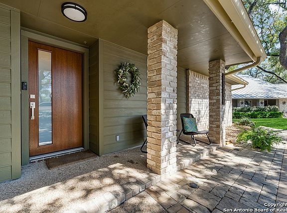 5th image of 13507 Liberty Oak St