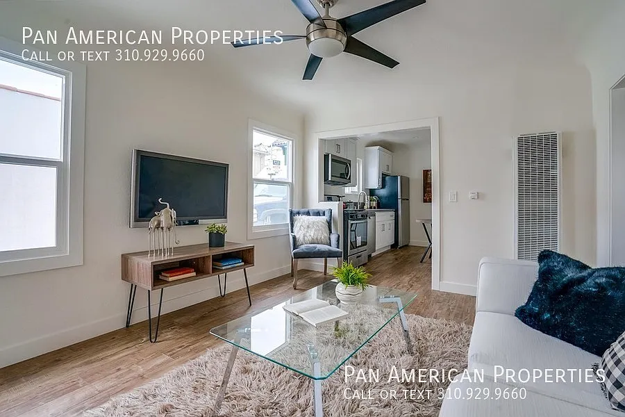 2 bed, 1000 sqft, $2,095 — Photo 3