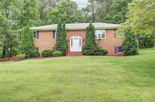 1st image of 6485 Lark Way