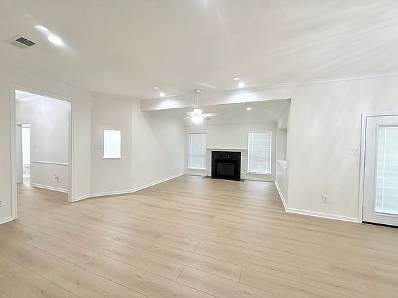 5th image of 236 Almond Dr