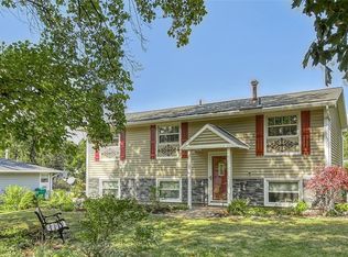 26 Clooney Dr, Henrietta, NY 14467