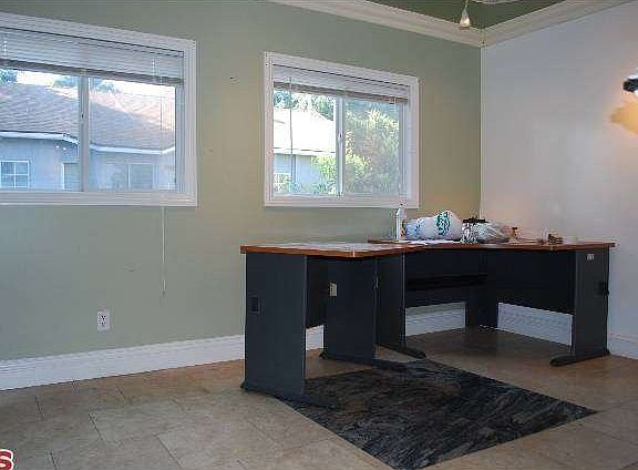 2nd image of 893 N Orange Grove Blvd