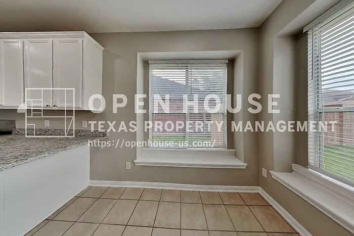 6714 Village Bridge Dr — Photo 6