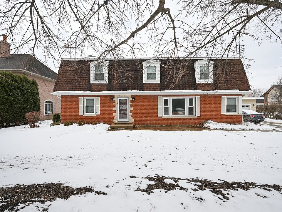 1st image of 360 Erie Cir