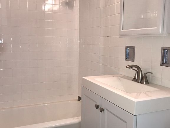 5th image of 9811 S Kedzie Ave #2F