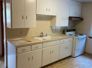 27 Forrestal Ln APT 1, West Seneca, NY 14210