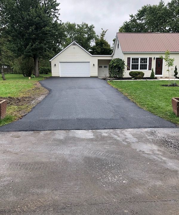 1st image of 7509 Valley Circle Ln