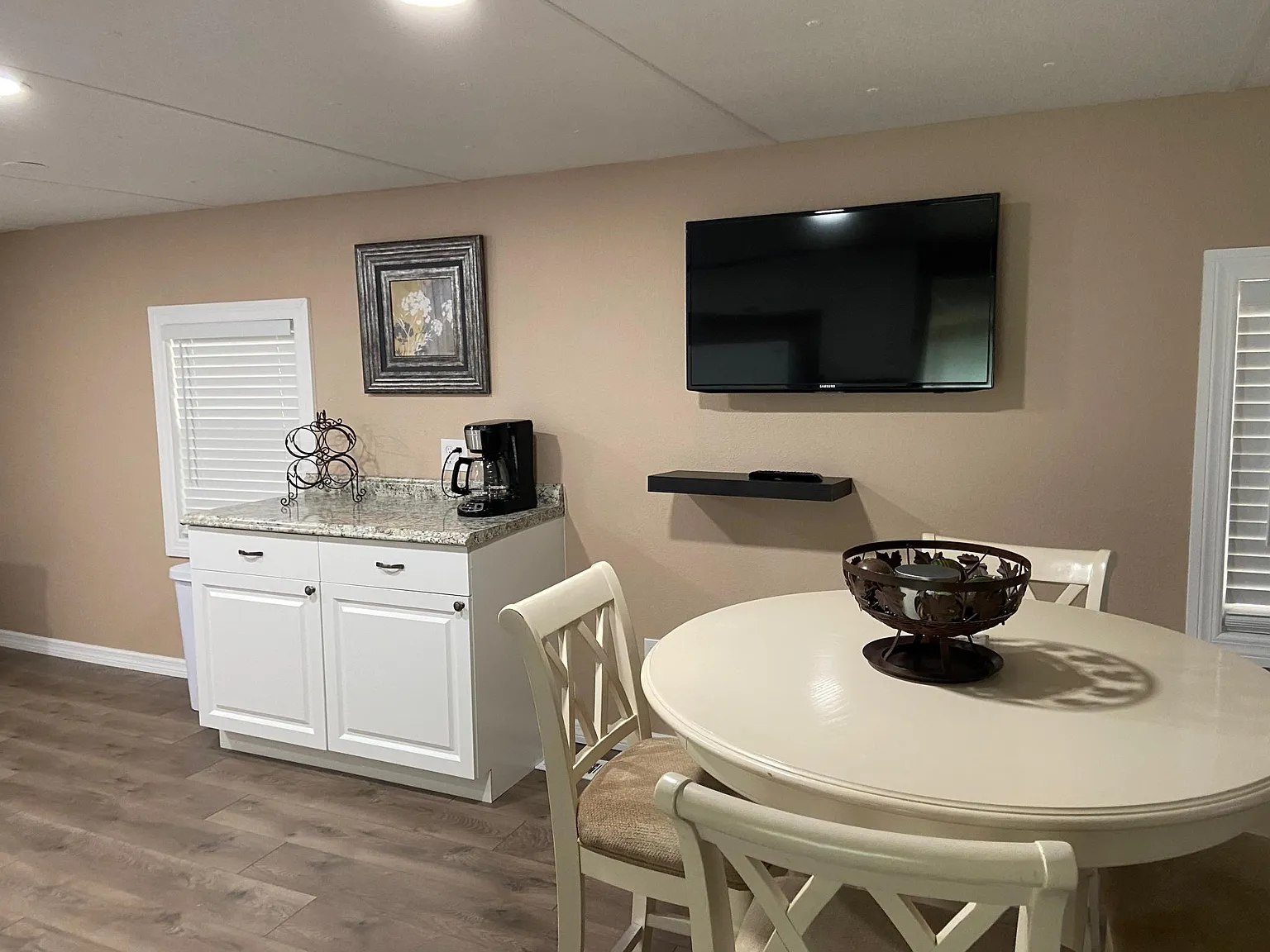 924 Weeping Willow Ave — Photo 4