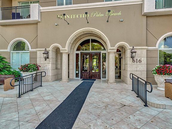 5th image of 616 Clearwater Park Rd APT 1411