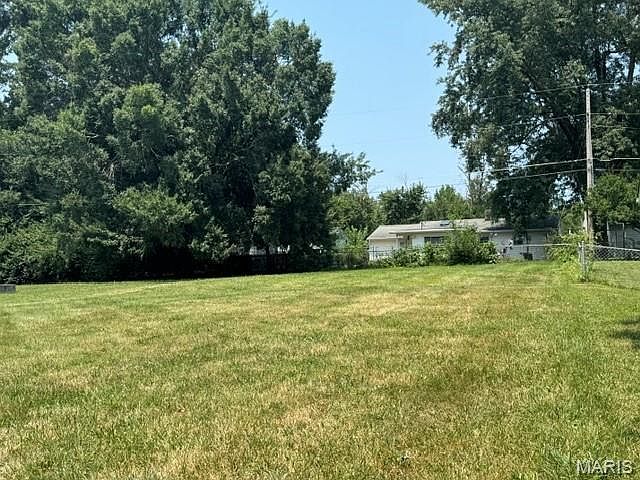 2nd image of 1443 Kathleen Dr