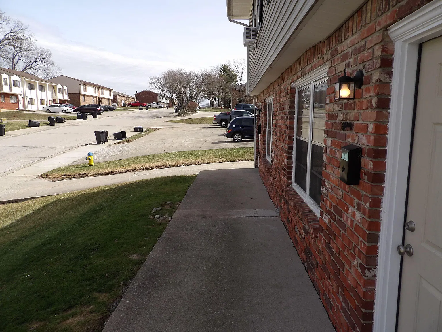 2 bed, 1.0 bath, 975 sqft, $950 — Photo 3