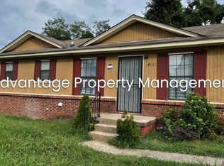 2901 Lake Park Rd, Memphis, TN 38127