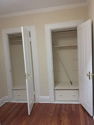 Rented by Metroline Realty | media 24