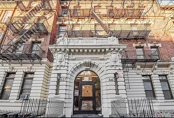 Rented by EXR | media 7