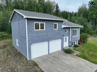 631 Eastview Dr, Fairbanks, AK 99712