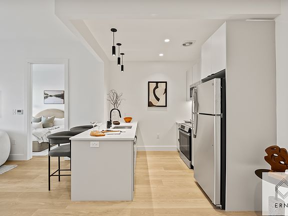 5th image of 354 E 28th St #3A