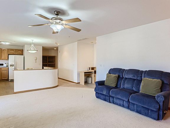 5th image of 27 E Hattendorf Ave Unit 217
