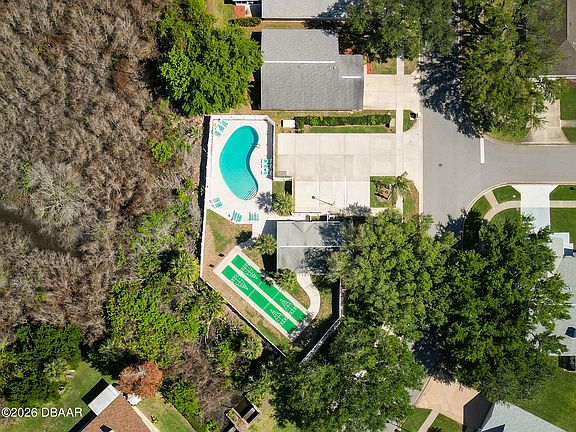 5th image of 659 Wellesley Ct