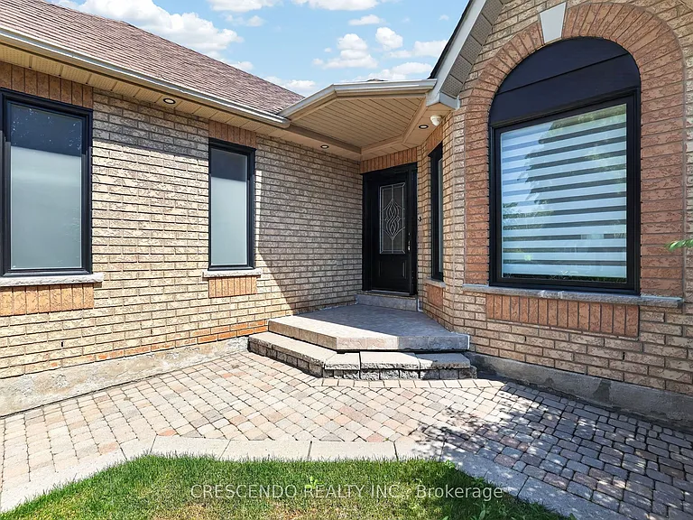 15 Southbury Manor Dr — Photo 2