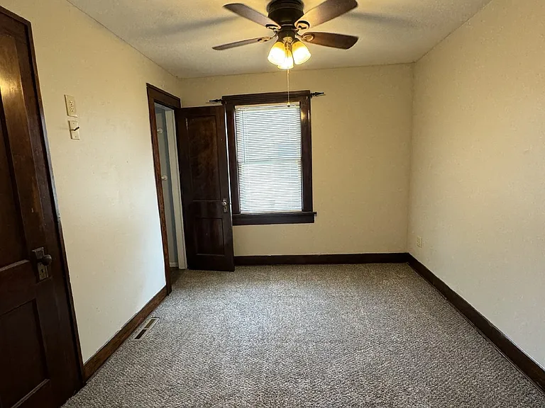 1556 S Palisade St — Photo 10