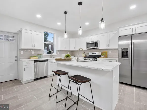2662 Lefevre St, Philadelphia, PA 19137