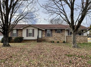 1244 Timberwood Dr, Gallatin, TN 37066