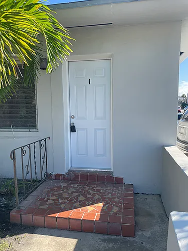 4465 W Flagler St #1 Photo 1 4465 W Flagler St #1 Photo 1