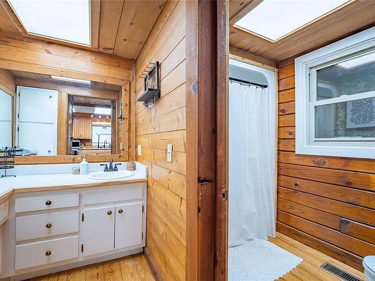 465 Waters Edge Dr — Photo 11