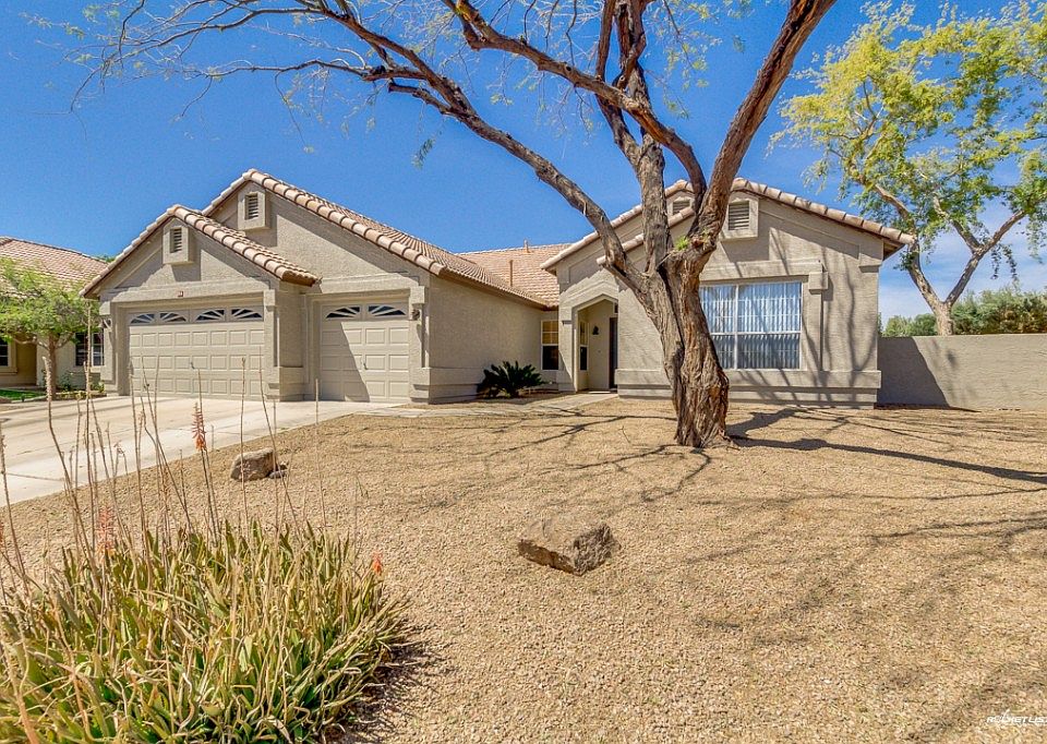1st image of 360 S Pineview Dr