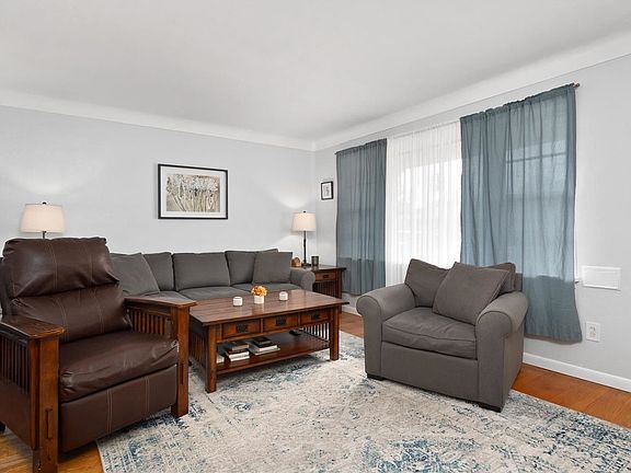 4th image of 1595 Saint Loretto Dr