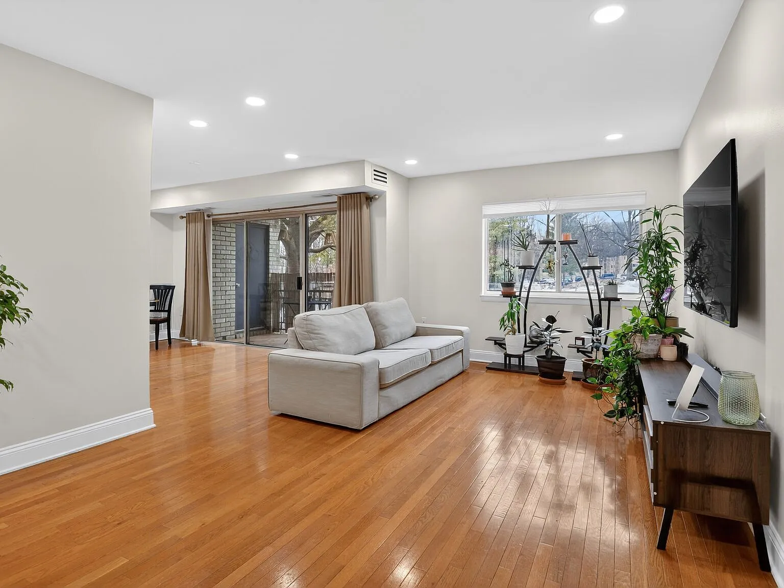 12301 Braxfield Court #370 - 1 — Photo 4