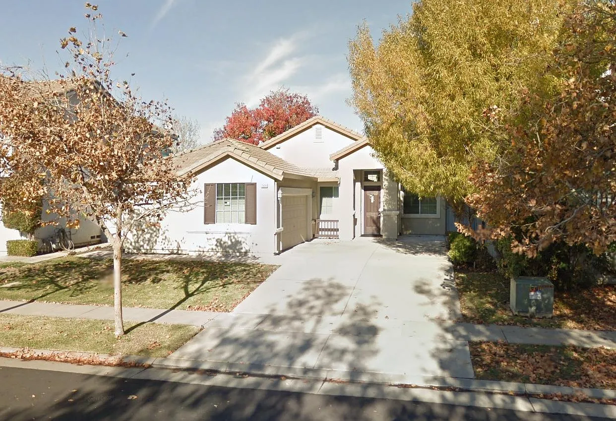 2929 Babson Dr photo 1
