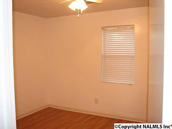 4th image of 3604 Jonquil Dr NW