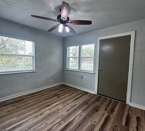 5th image of 652 N San Felipe Ave #1