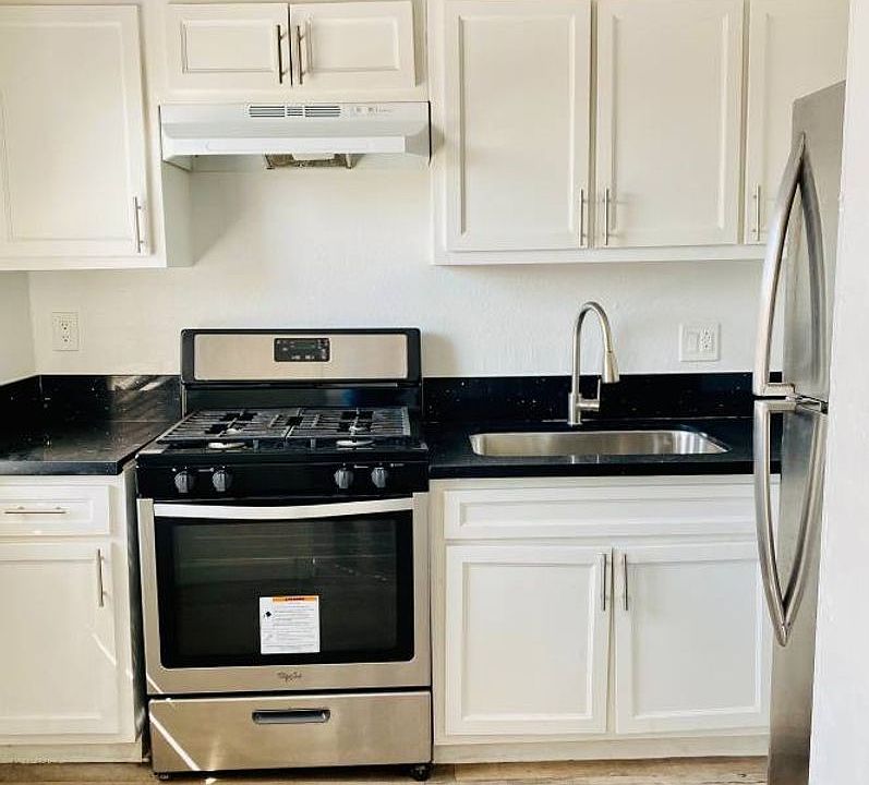 1st image of 1310 S Wilton Pl #209