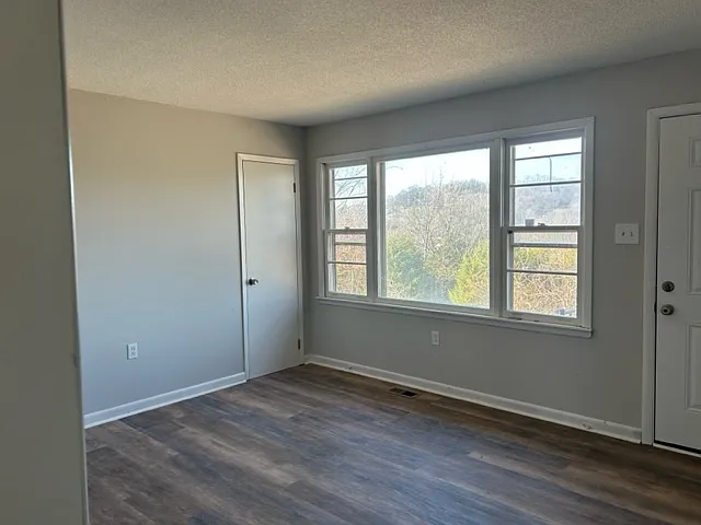 200 Apache Drive - 200 — Photo 2