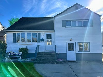 43 Jefferson Street, Freeport, NY, 11520